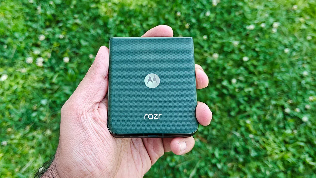 Get the New Razr+ for Under $5 Monthly at AT&T